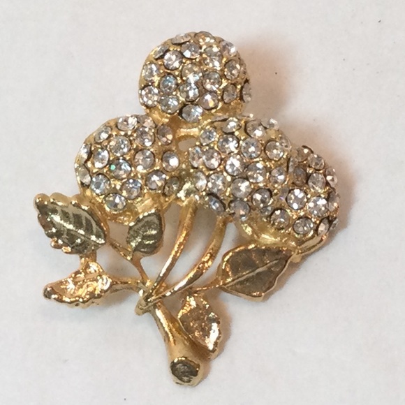 3 Rhinestone Buttons - Exquisite - Picture 2 of 7